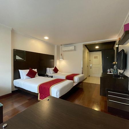 37Th Crescent Hotel Bengaluru Extérieur photo