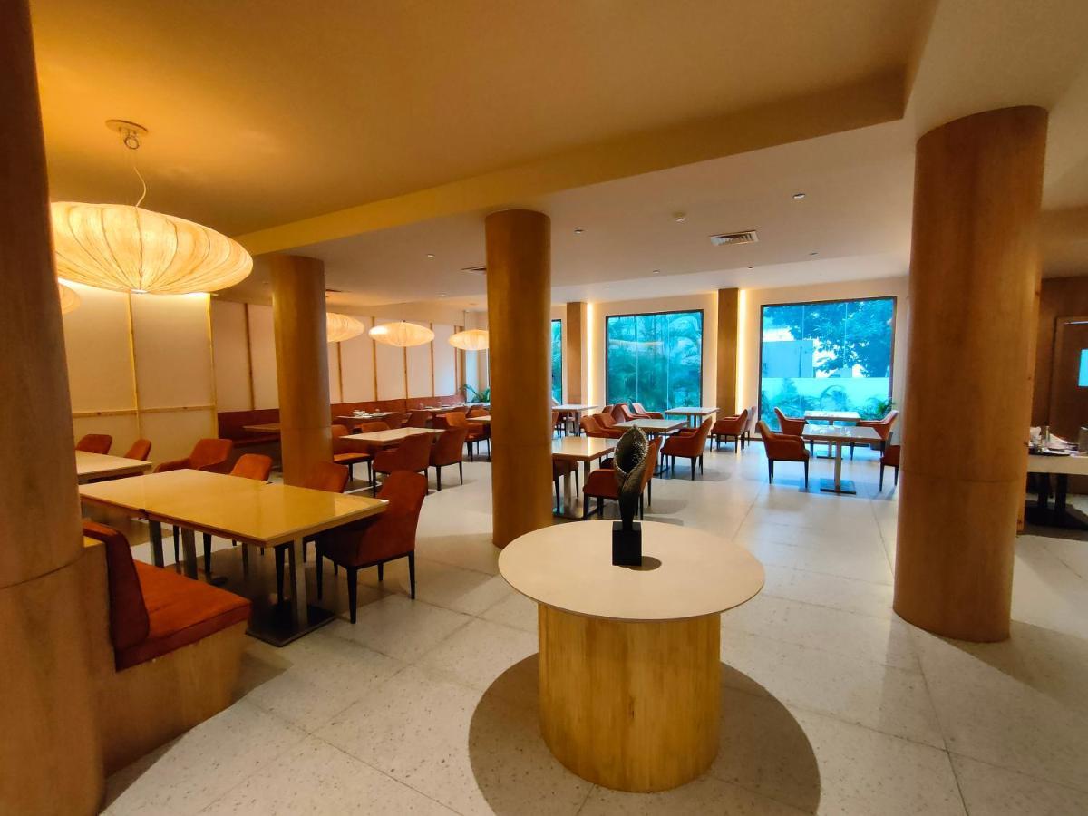 37Th Crescent Hotel Bengaluru Extérieur photo