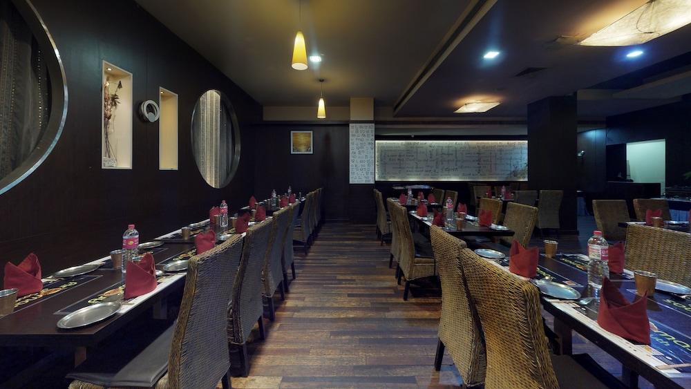 37Th Crescent Hotel Bengaluru Extérieur photo