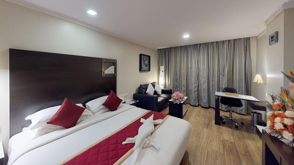 37Th Crescent Hotel Bengaluru Extérieur photo
