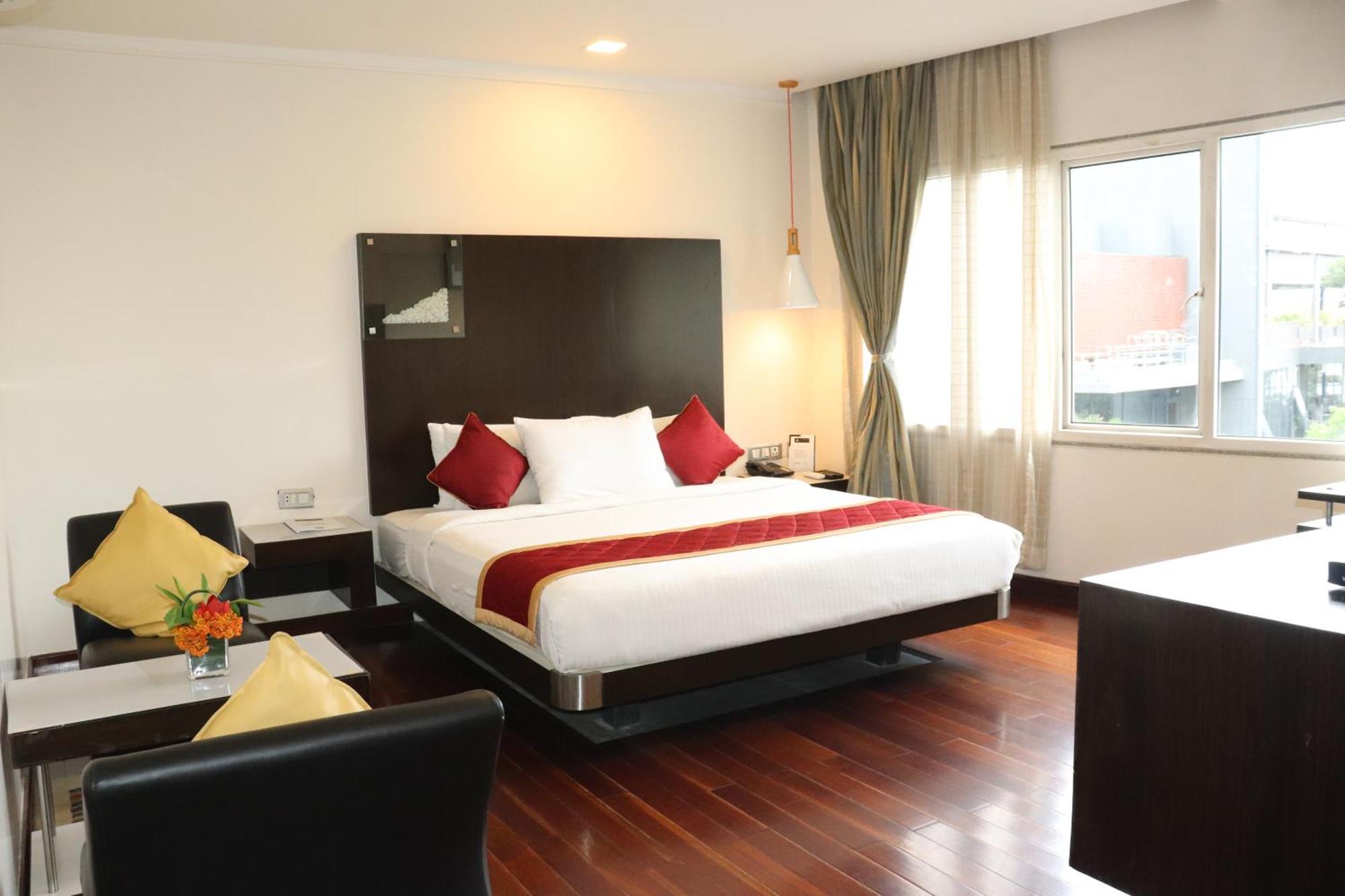 37Th Crescent Hotel Bengaluru Extérieur photo