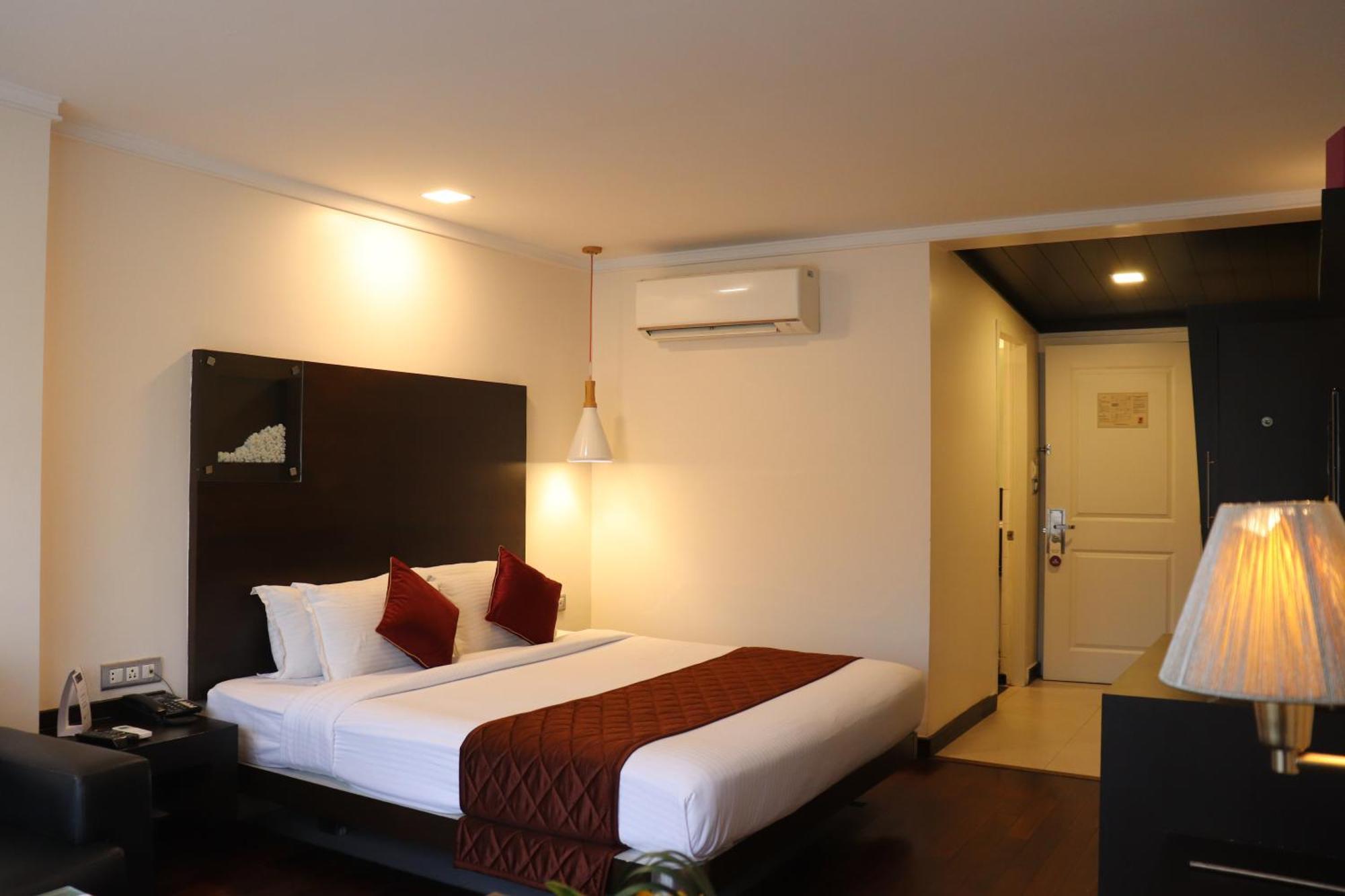 37Th Crescent Hotel Bengaluru Extérieur photo