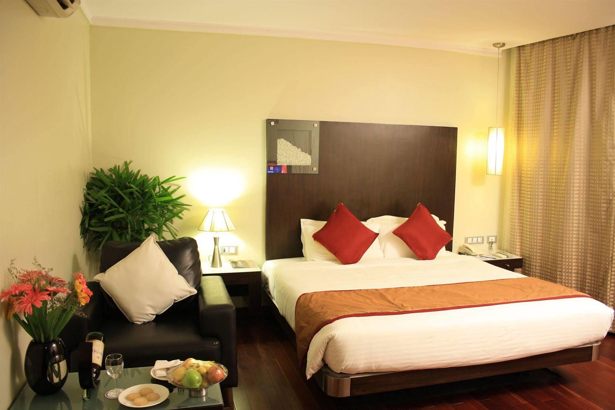 37Th Crescent Hotel Bengaluru Extérieur photo